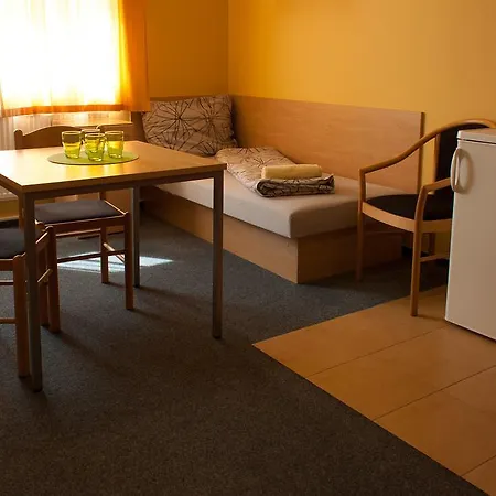 Apartmany Reko Kadan Exterior photo